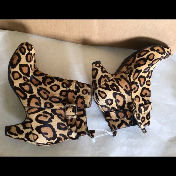 SALE OFR🆕SAM EDELMAN LEOPARD BOOTIES (Sz 6.5) - Picture 11 of 14
